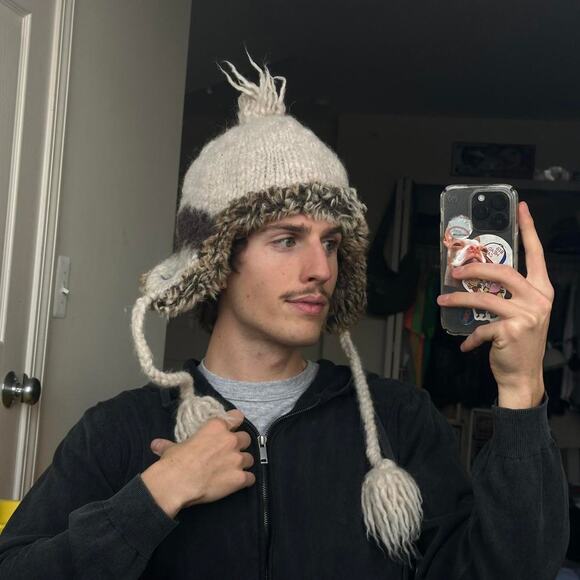 Vintage Y2K Fur American Eagle Ushanka Trapper Hat Beanie main image 4